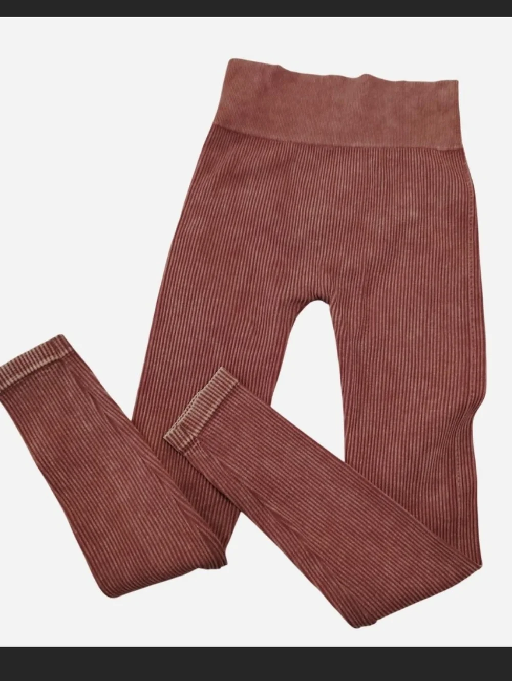Aura Ribbed Two-Piece Legging Set in Dusty Rose - Picture 2 of 4